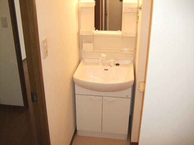 洗面設備　♪朝・晩の強い味方、シャンプードレッサー！♪