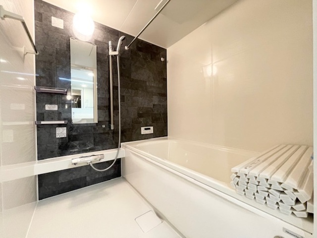 バス・シャワールーム　一坪風呂