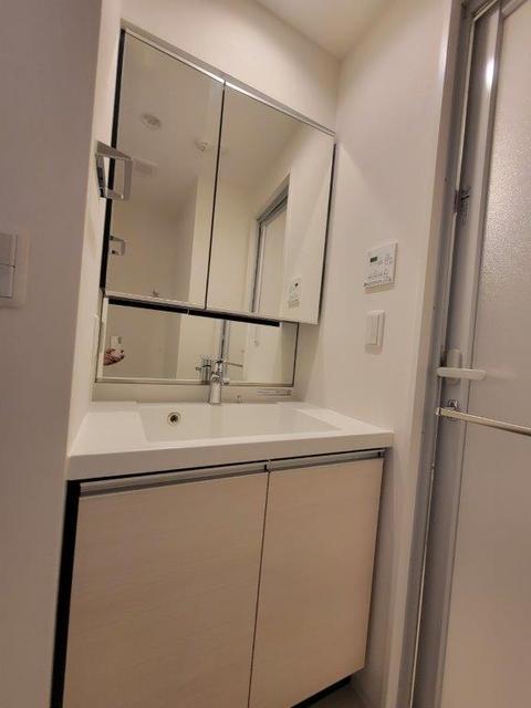 洗面設備　独立洗面台