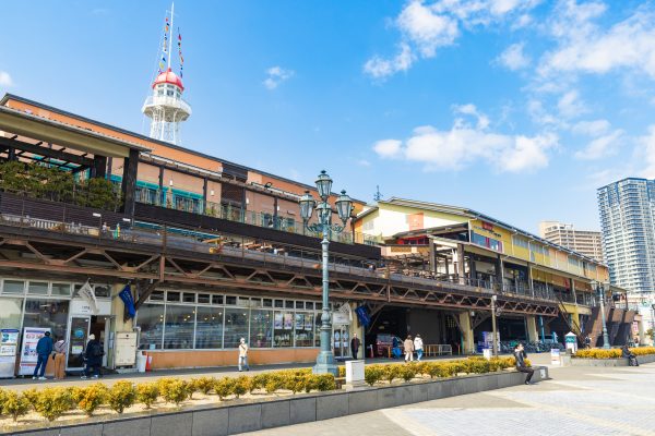 ショッピングセンター　umie　MOSAIC（ショッピングセンター）まで158m