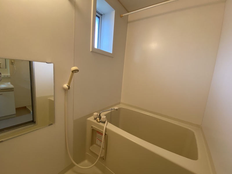 バス・シャワールーム　風呂