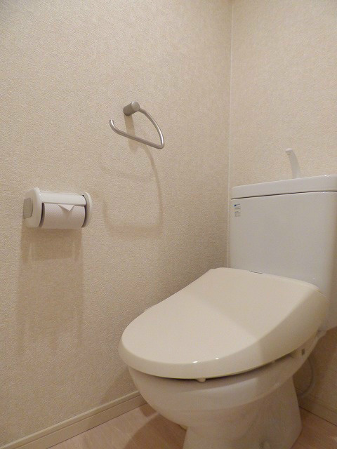 トイレ　人気設備のウォシュレット機能を標準装備★