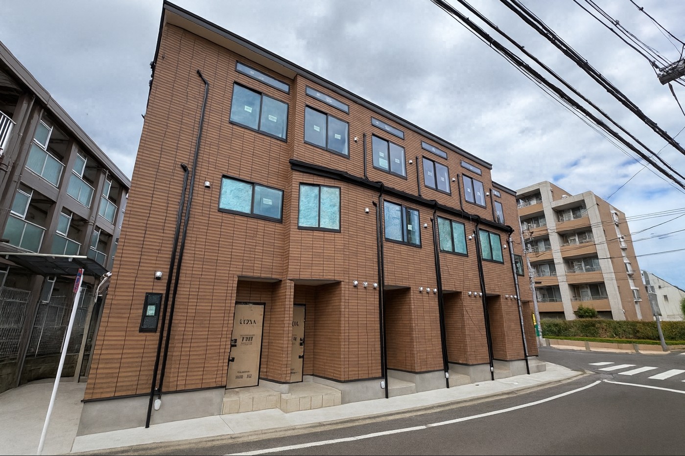 建物外観　★足場が外れました★