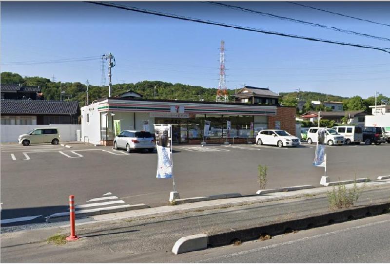 コンビニ　セブンイレブン宇部中山店（コンビニ）まで300m