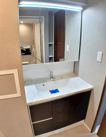 洗面設備　広い洗面スペース