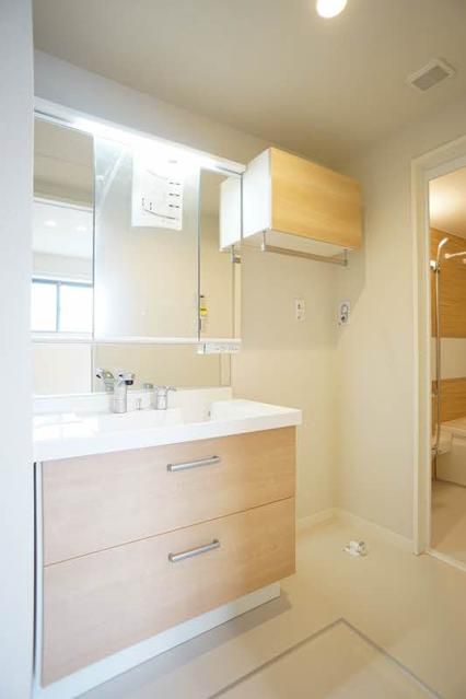 洗面設備　別のお部屋の写真です