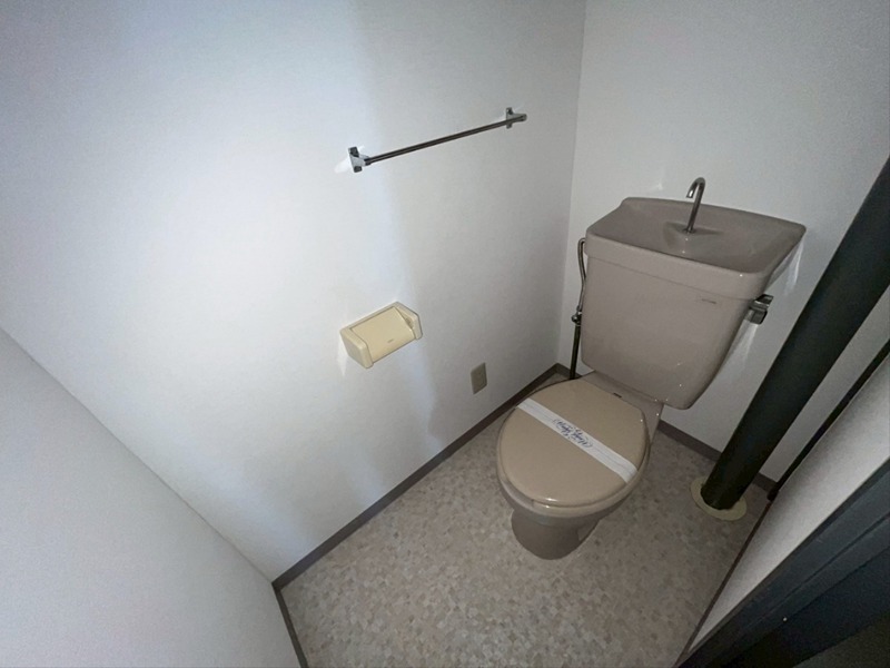 トイレ　別部屋参考