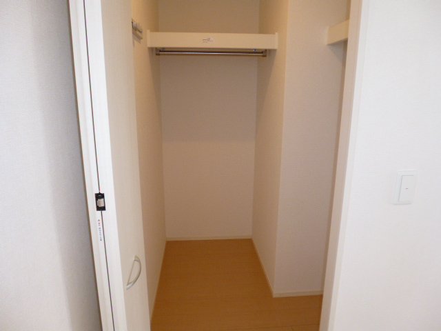 収納　ウォークインクローゼット