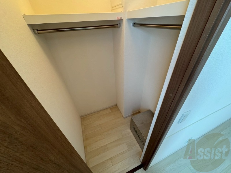 収納　寝室の収納です。部屋がすっきり片付きます。