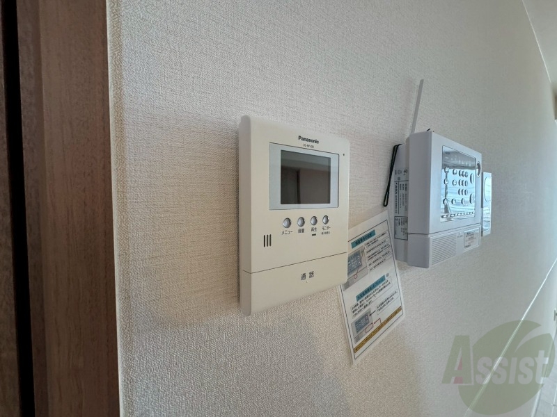 その他設備　ＴＶモニター付インターホンです。来客者の顔が見えるので安心！