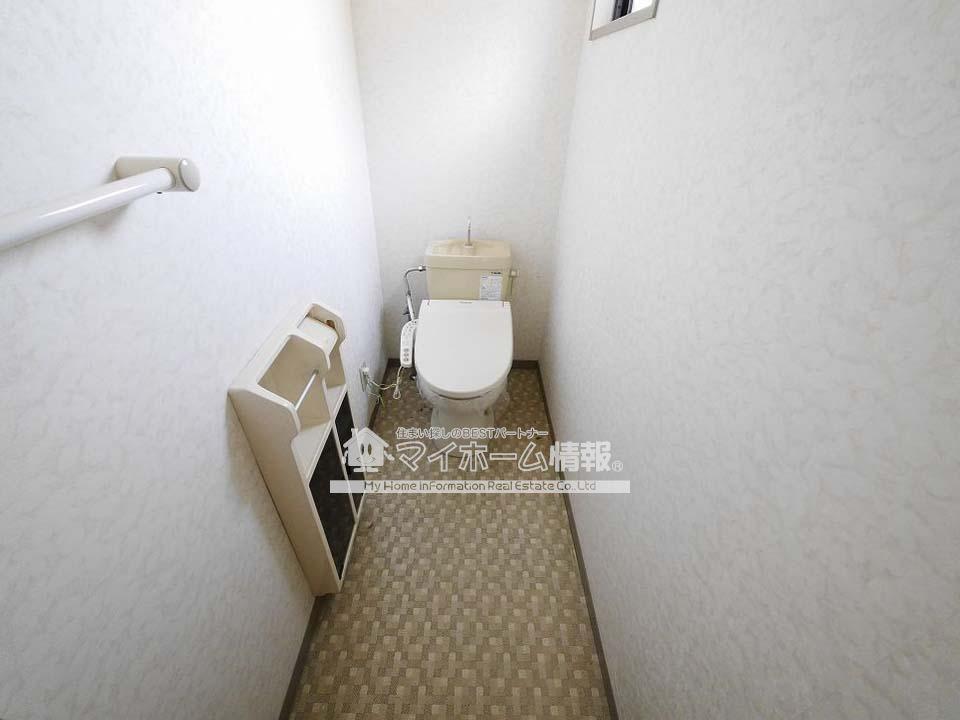 トイレ　清潔感のある明るいトイレです☆