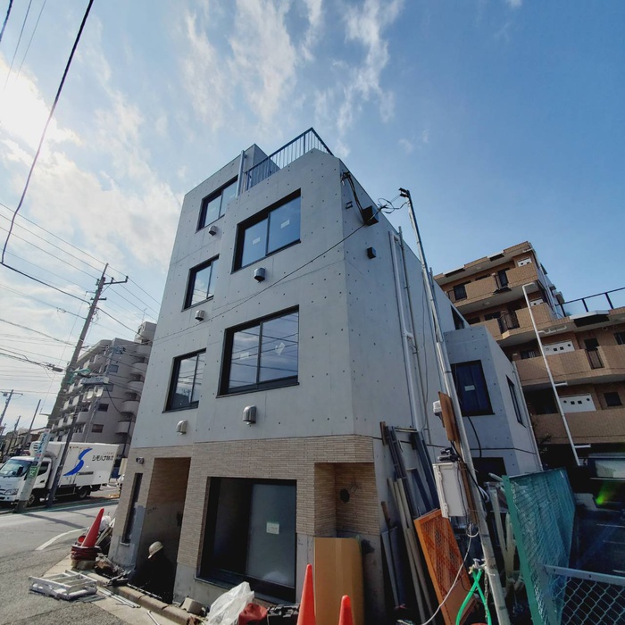 建物外観　建築中