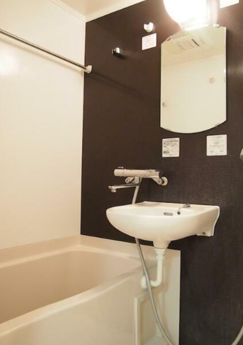 バス・シャワールーム　別部屋の写真を使用しております。