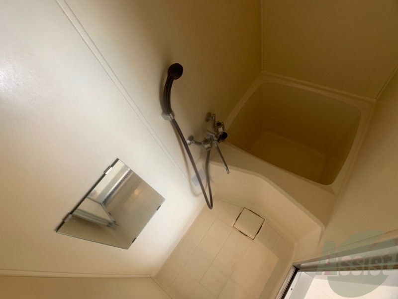 バス・シャワールーム　お風呂です。ゆっくりお風呂につかるのも体に良いですね～