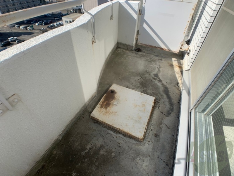 バルコニー　バルコニーです。洗濯物を干したり一息ついたりできますね！