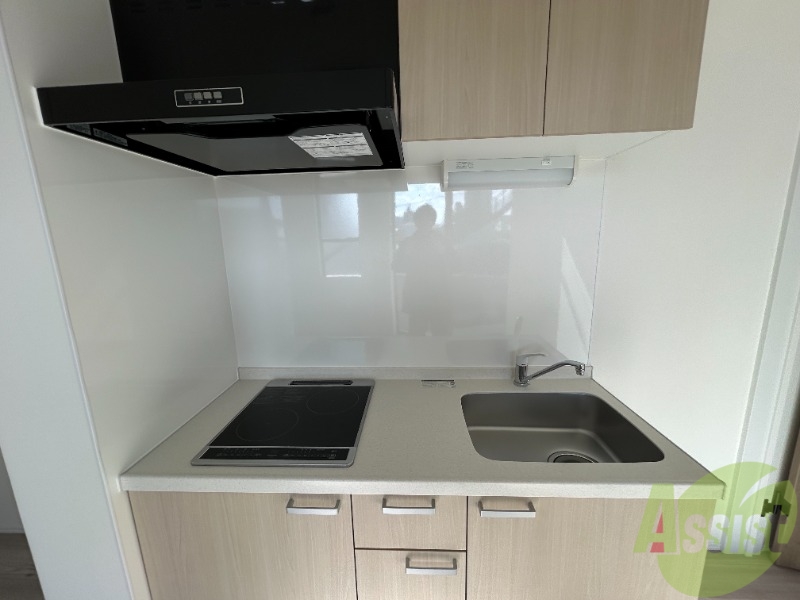 キッチン　キッチンは２口ＩＨコンロが付いております。