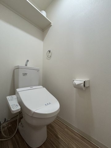 トイレ　別号室参考写真