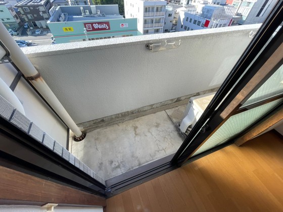 バルコニー　※別号室の写真です