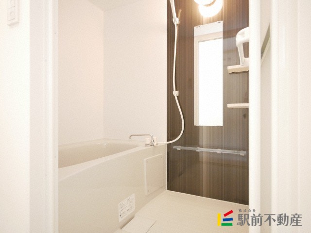 バス・シャワールーム　写真は別部屋