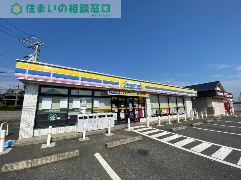 コンビニ　ミニストップ吉良吉田店（コンビニ）まで733m