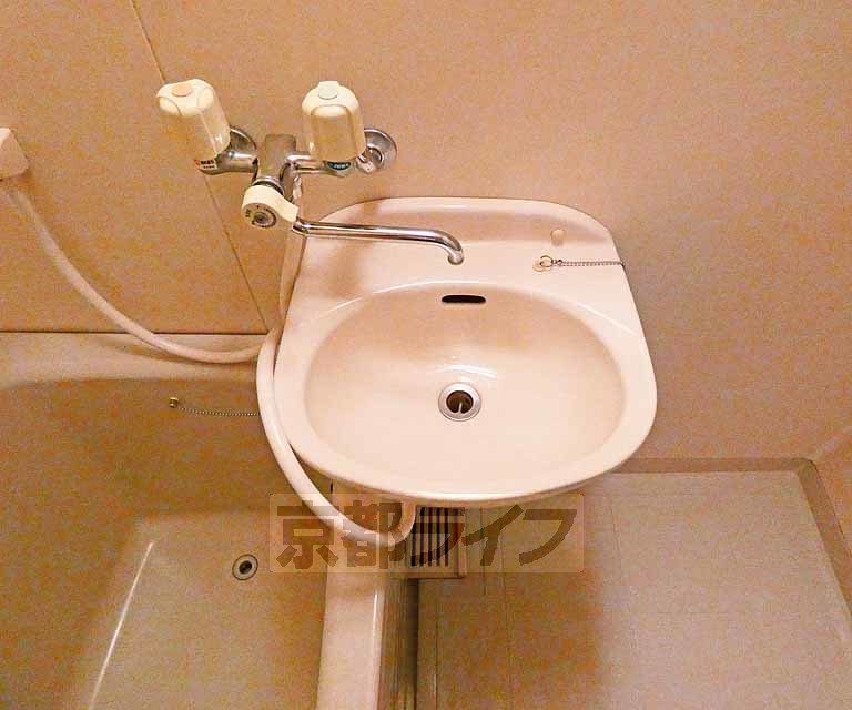 洗面設備　独立洗面台です！