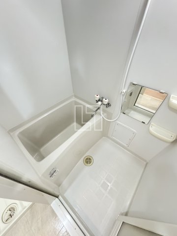 バス・シャワールーム　ダイドーメゾン大阪本町EAST　浴室