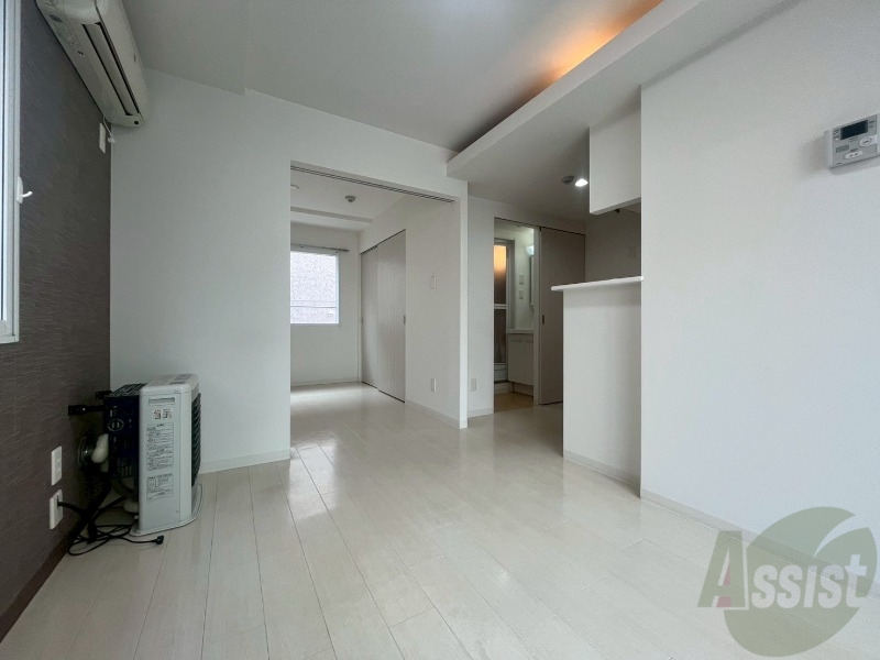 居室・リビング　広くてキレイなお部屋が広がっていて、充実した生活が送れそう。