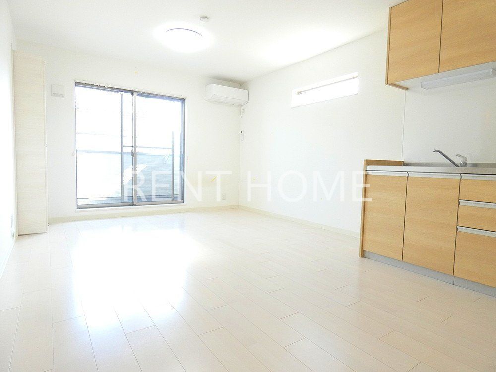 居室・リビング　広々11.4帖の洋室です