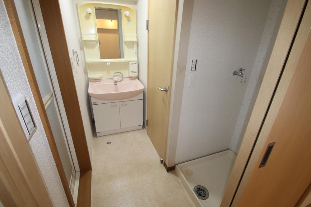 洗面設備　洗面脱衣所です