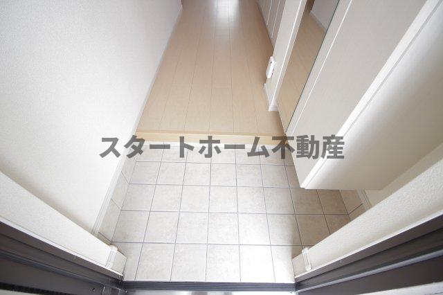 玄関　落ち着いた玄関です