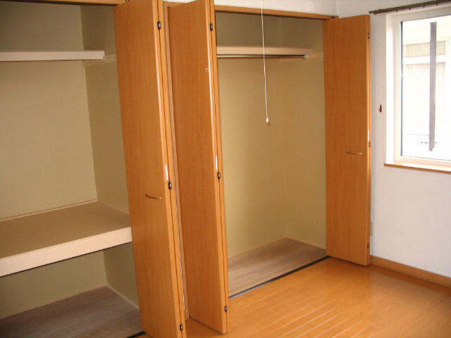 居室・リビング　洋室収納