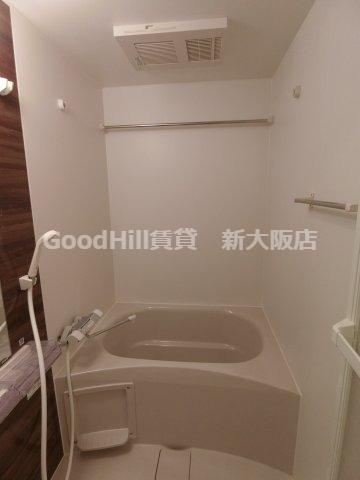 バス・シャワールーム　セレニテ三国プリエ