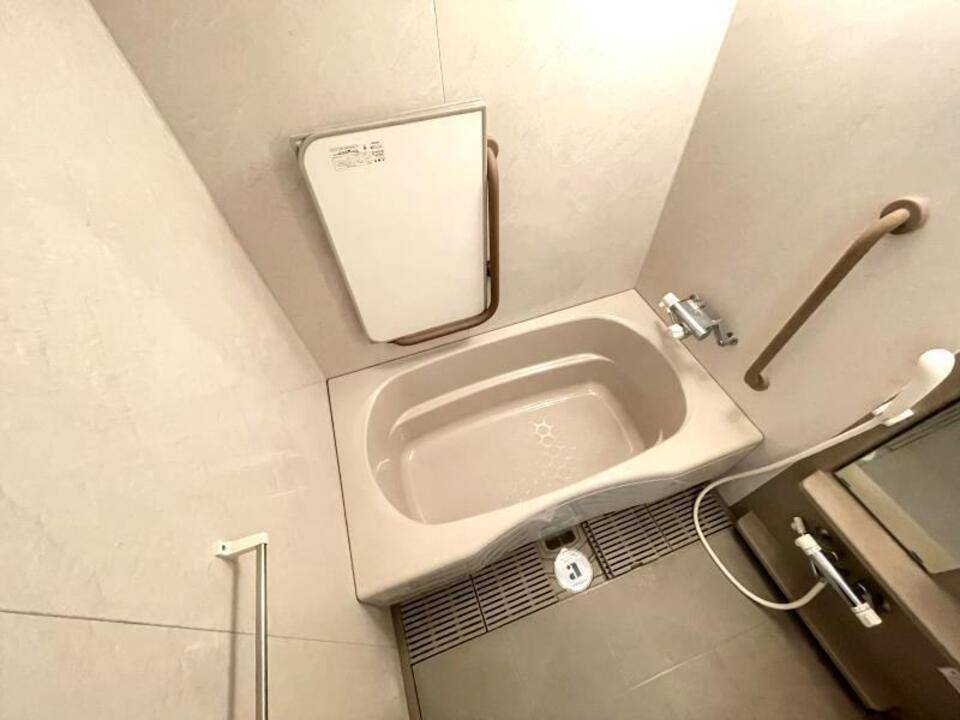 バス・シャワールーム　浴室