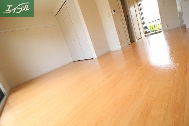 居室・リビング　Ｌ字型の広々リビング