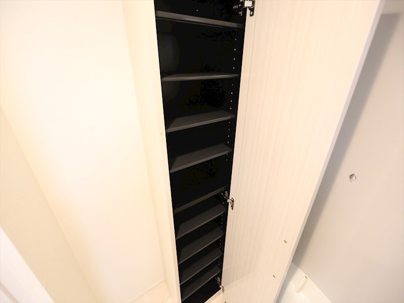 収納　玄関　シューズボックス付（収納充実してます）