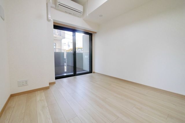 居室・リビング　★６帖のゆったりできる洋室★