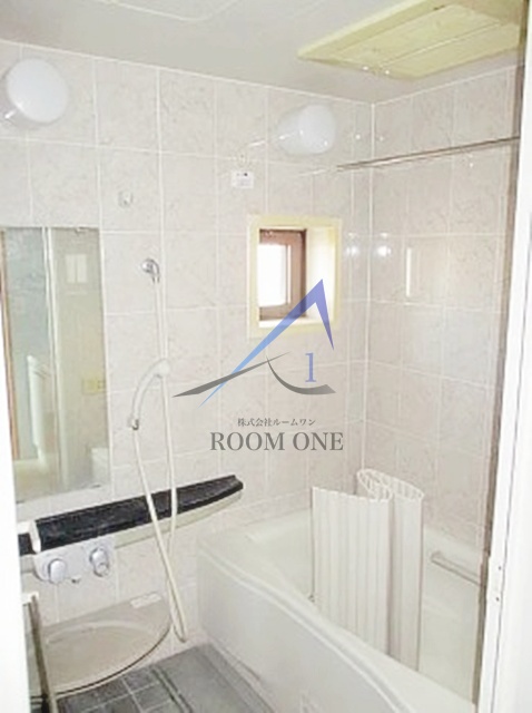 バス・シャワールーム　お風呂です。
