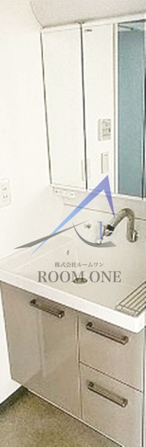 洗面設備　洗面台です。