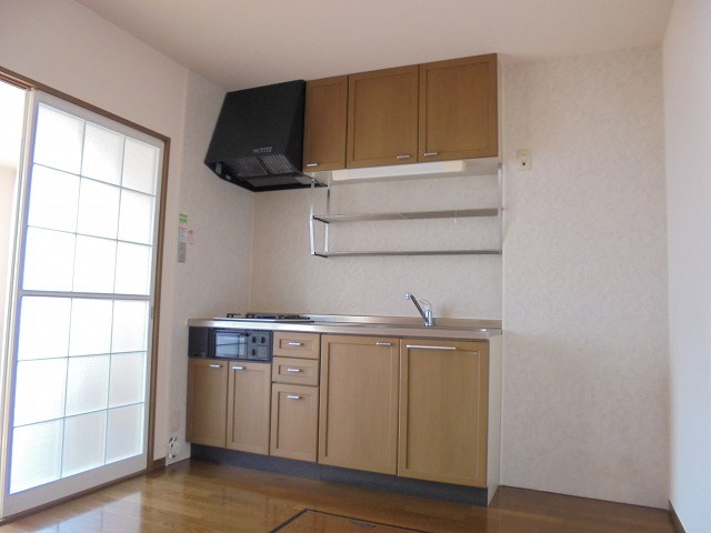 キッチン　写真は101号室です（参考）