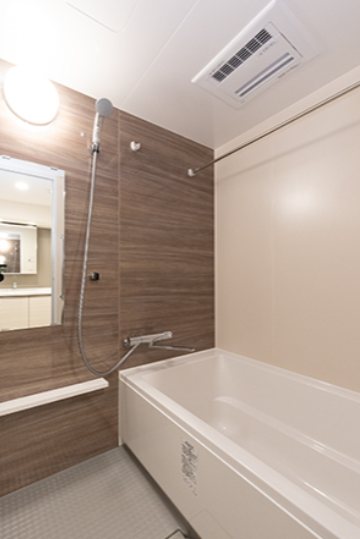 バス・シャワールーム