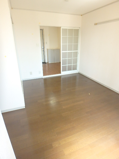 居室・リビング　【洋室７帖】