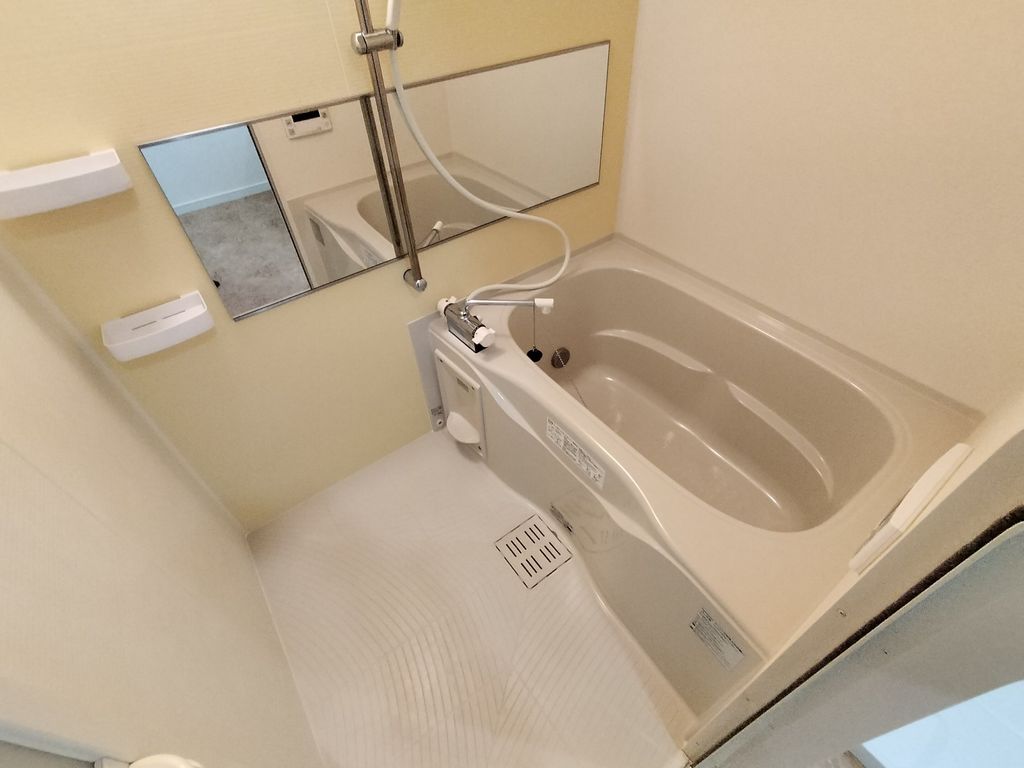 バス・シャワールーム　バス