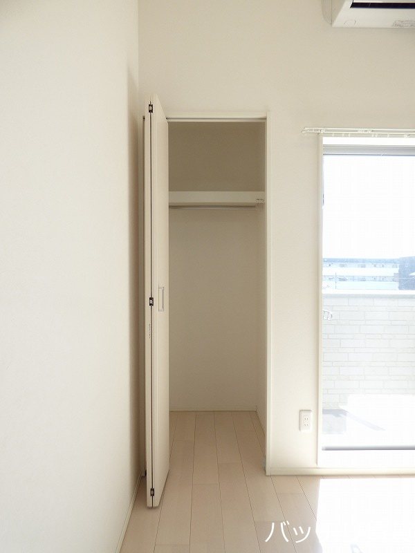 収納　画像は、同型タイプの為、現状を優先いたします。