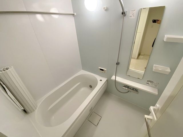 バス・シャワールーム　バス
