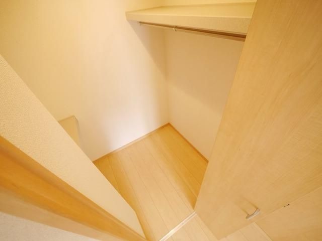 収納　同物件別部屋写真