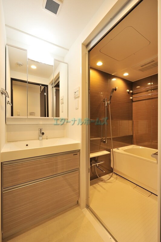 バス・シャワールーム　参考写真