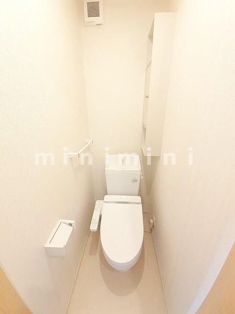 トイレ　※写真は別号室のものですので現状優先とさせていただきます