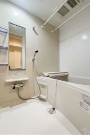 バス・シャワールーム　※別部屋の参考写真です