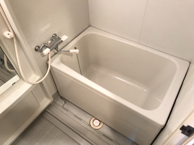 バス・シャワールーム　バス