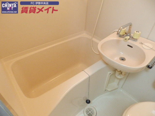 バス・シャワールーム　同型参考写真